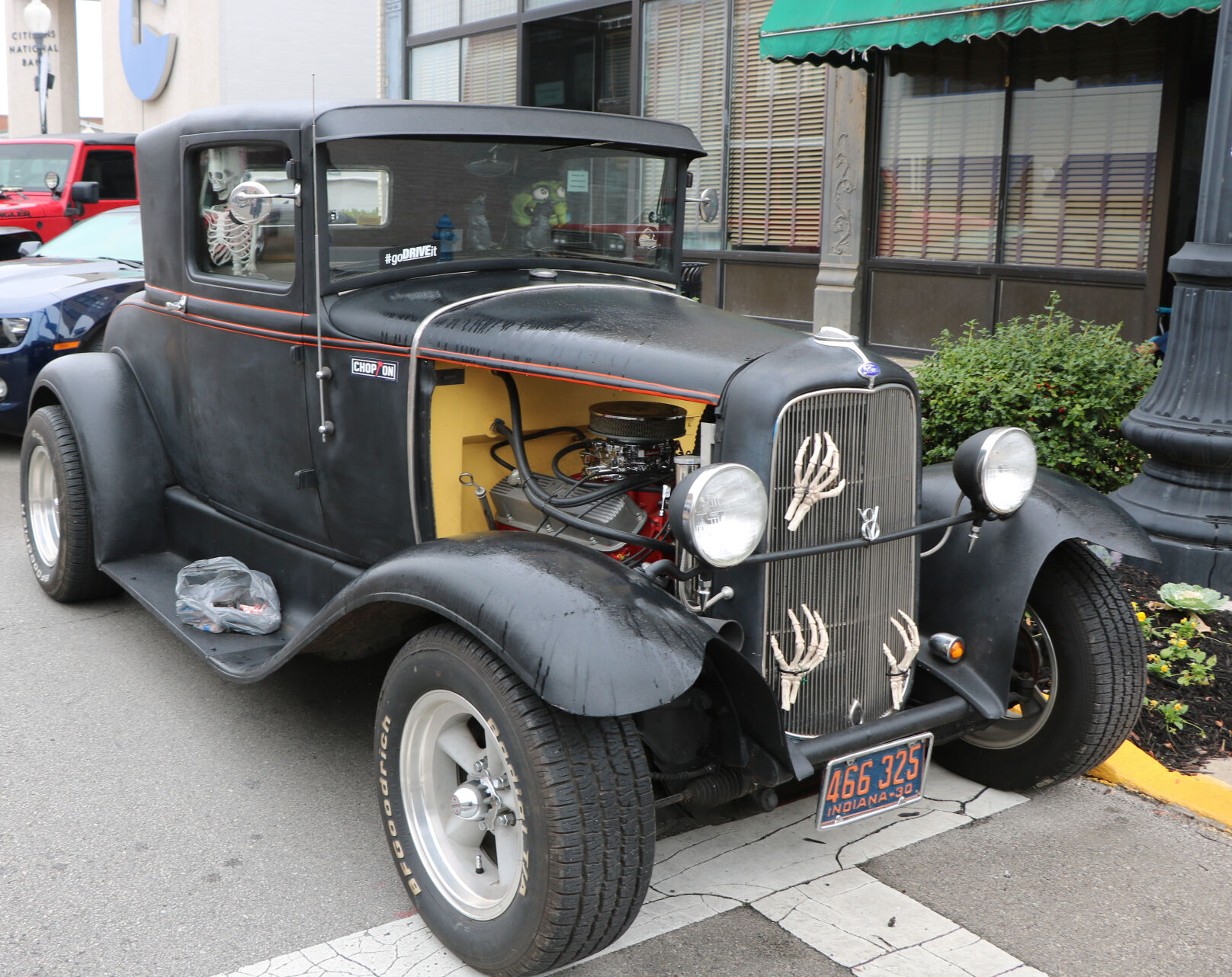 Halloween car